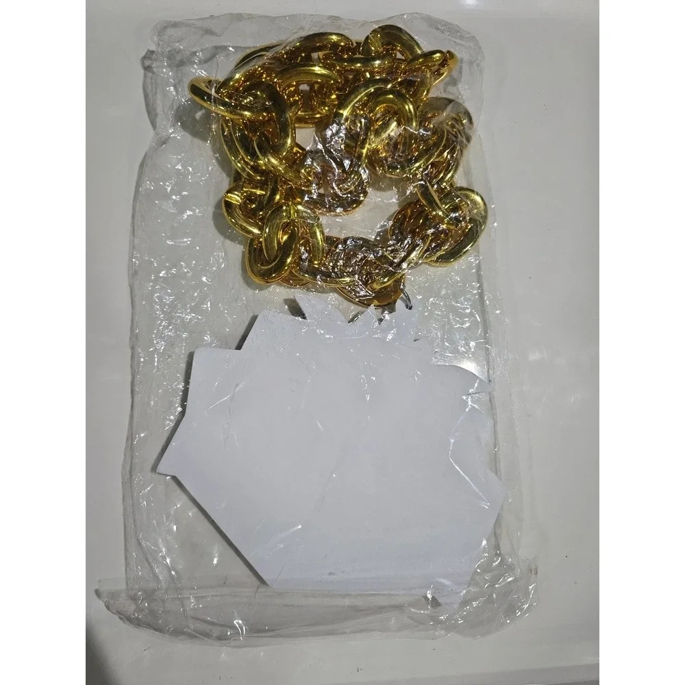 Plastic Gold Chain From Lug - Beauty Of The Game‎